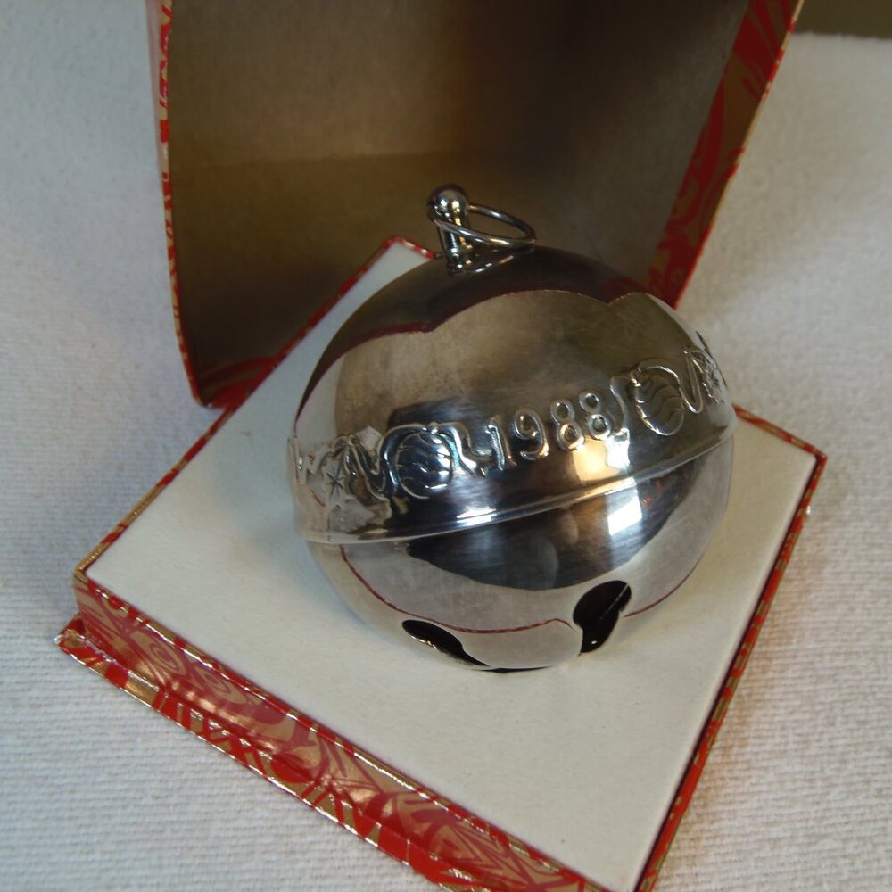 Vintage Collectible 1988 Wallace Silver Plated Christmas Sleighbells‎